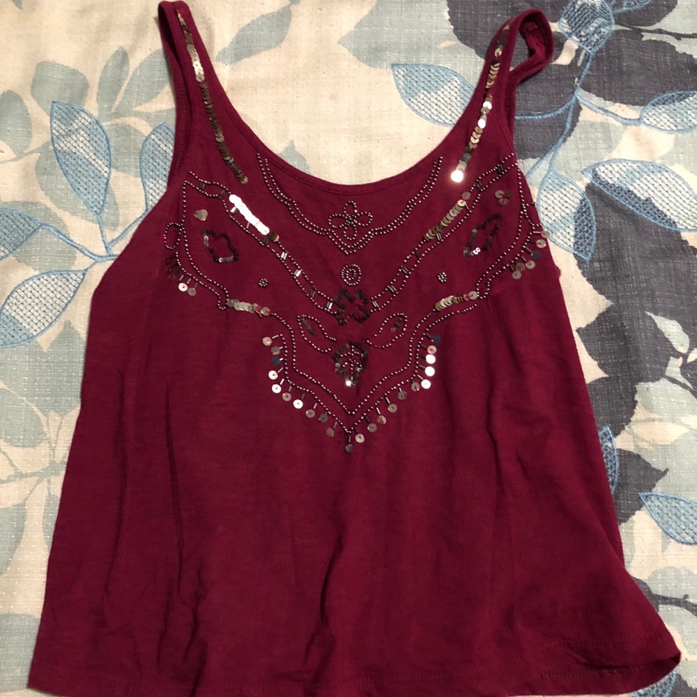 Maroon tank